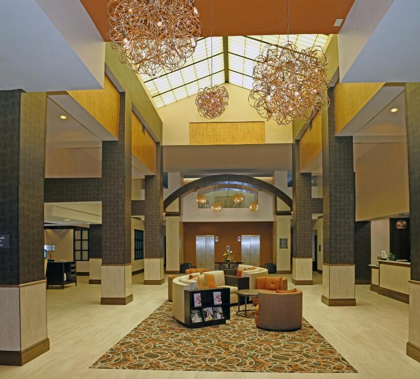 DoubleTree by Hilton Norfolk Airport Hotell Eksteriør bilde