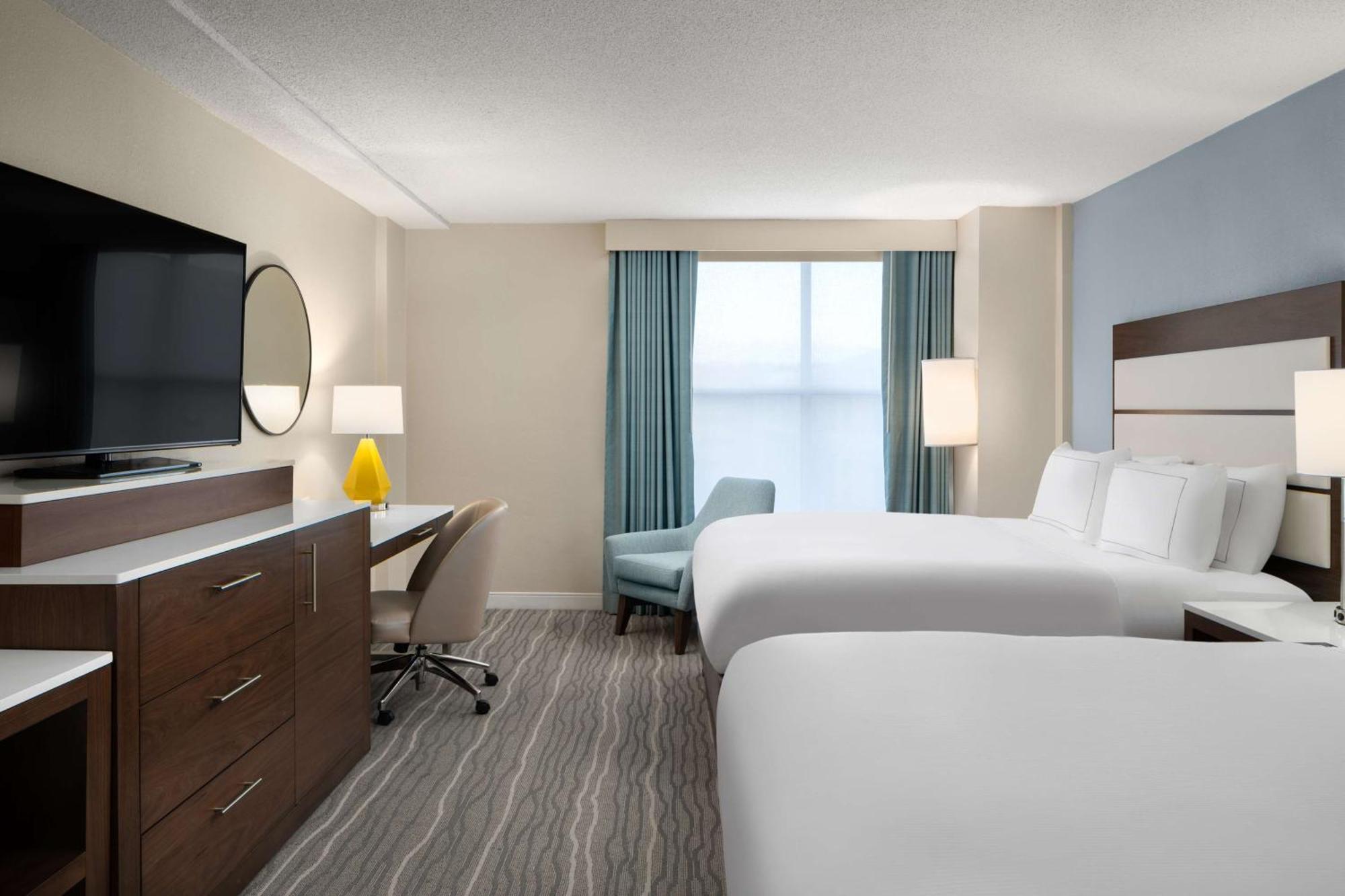 DoubleTree by Hilton Norfolk Airport Hotell Eksteriør bilde