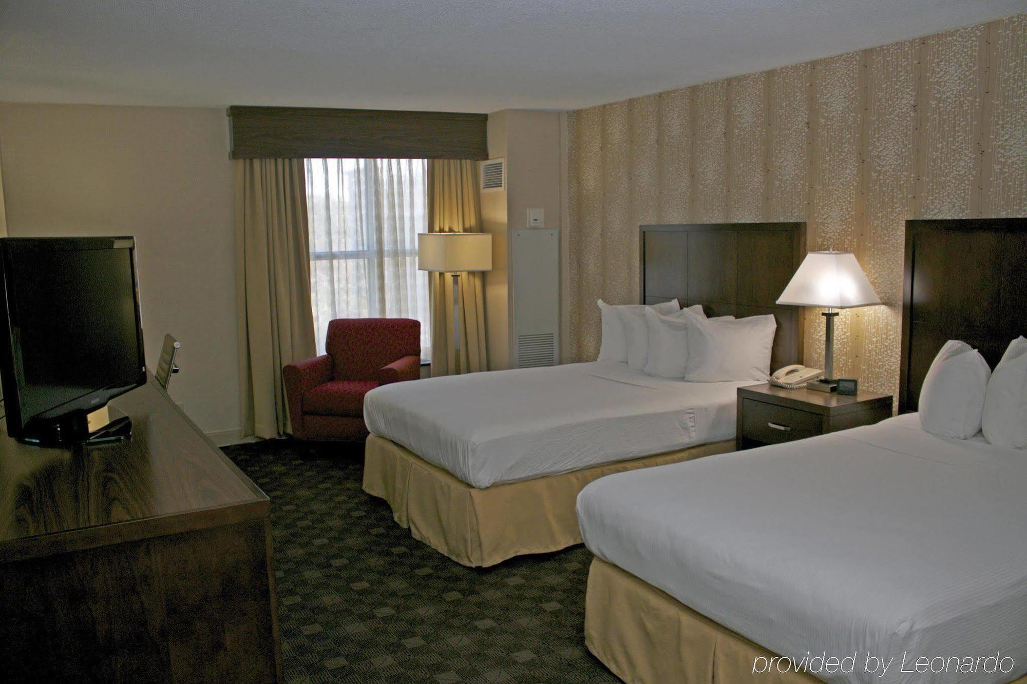 DoubleTree by Hilton Norfolk Airport Hotell Eksteriør bilde